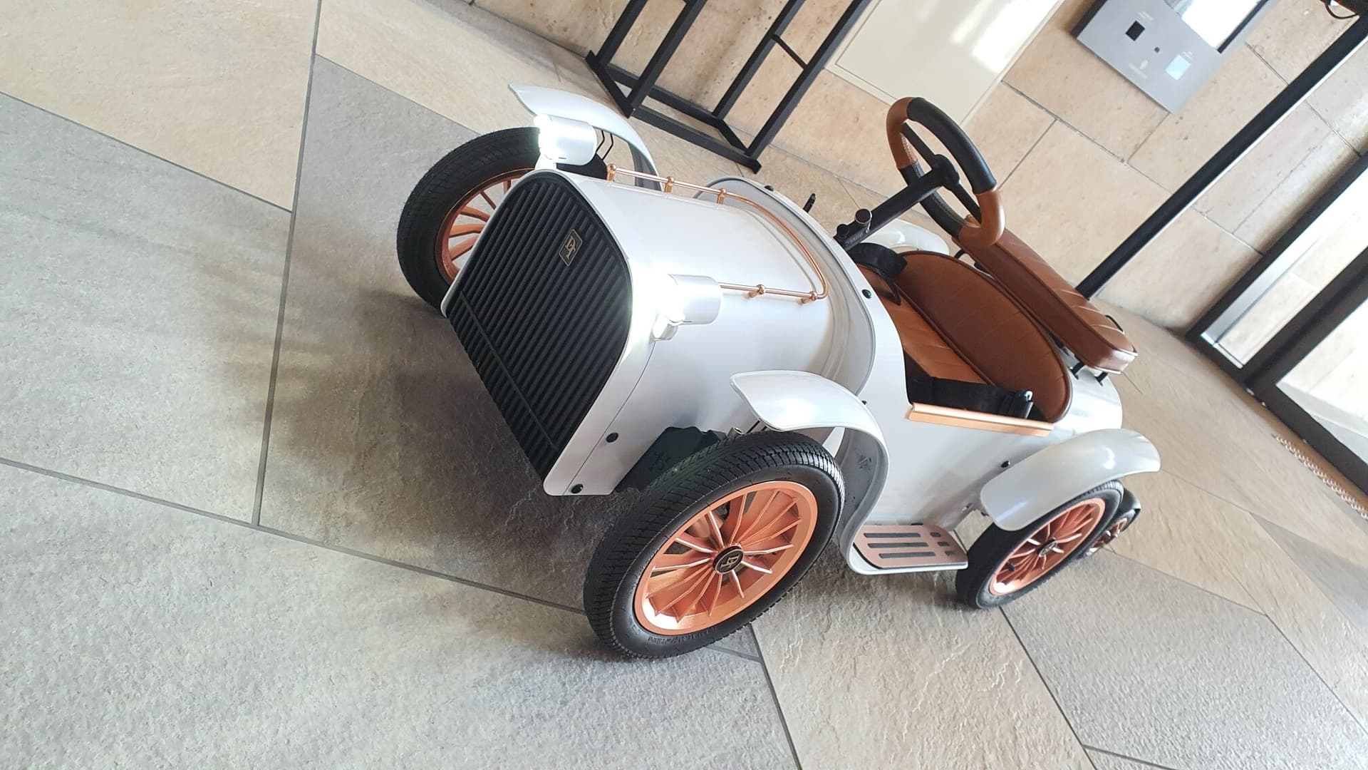 아동 전동차계의 에르메스? 게시글 썸네일