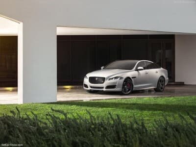 재규어-랜드로버, 전기차  브랜드로 전환 + XJ 단종 게시글 썸네일