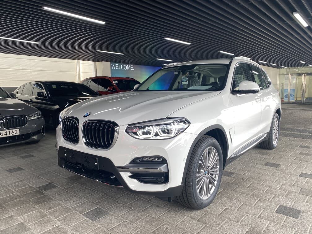 BMW X3 20i xDrive 럭셔리 게시글 썸네일