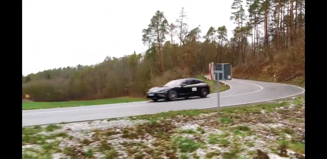 포르쉐 왜건 게시글 썸네일