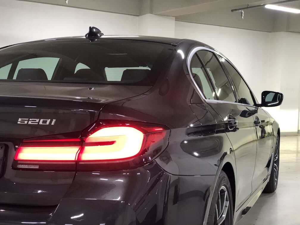 BMW 5시리즈 520i M 스포츠 패키지 OC 게시글 썸네일