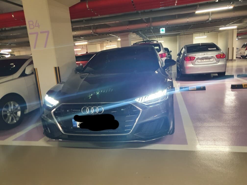 아우디 A7 55 TFSI 콰트로 프리미엄 게시글 썸네일