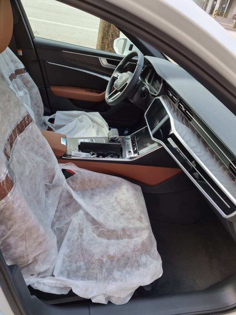 아우디 A6 45 TFSI 프리미엄 게시글 썸네일