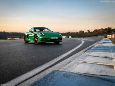 다음 세대의 포르쉐 박스터와 카이맨은 전기차로! 게시글 썸네일