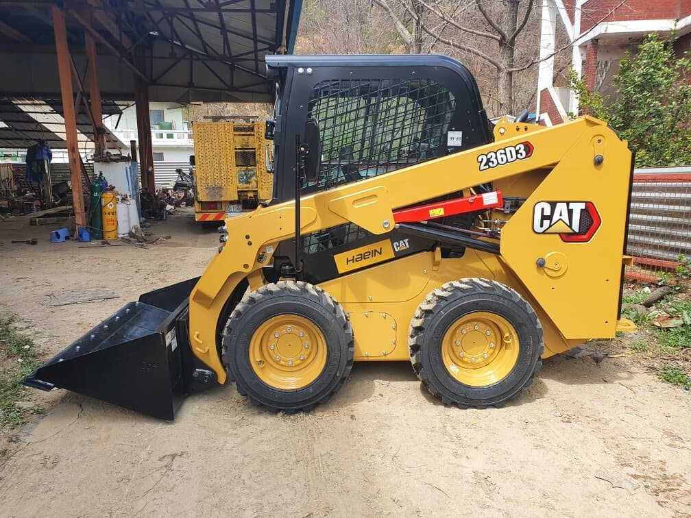 신형 아우디c6입니당^^ 게시글 썸네일