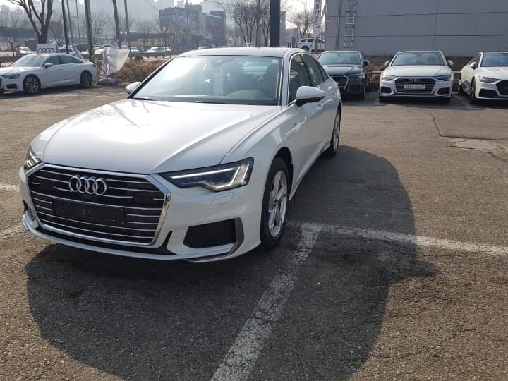 아우디 A6 45 TFSI 게시글 썸네일
