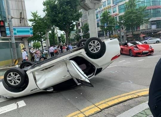 k5 포르쉐 사고.. 게시글 썸네일