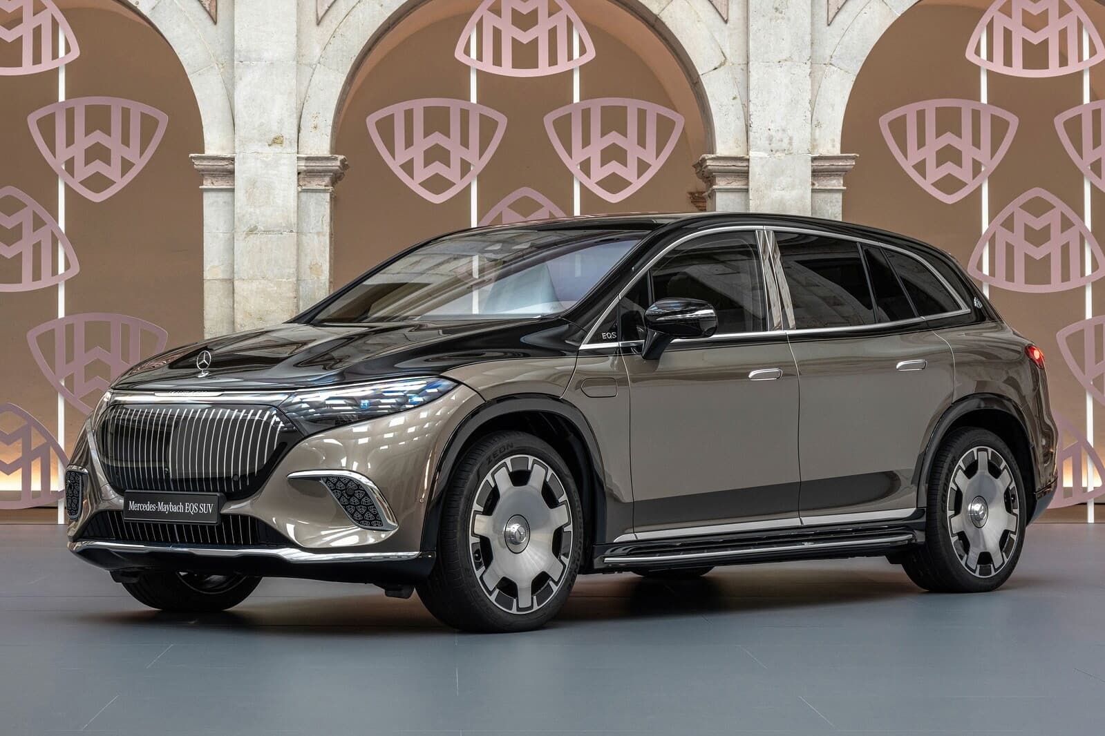 벤츠 EQS SUV EQS 680 마이바흐 2025년 9월 프로모션 할인가 와 리스·렌트 조건 완전분석