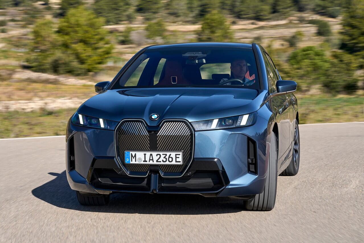 BMW iX xDrive 45 M 스포츠 2025년 9월 프로모션 할인가 와 리스·렌트 조건 완전분석