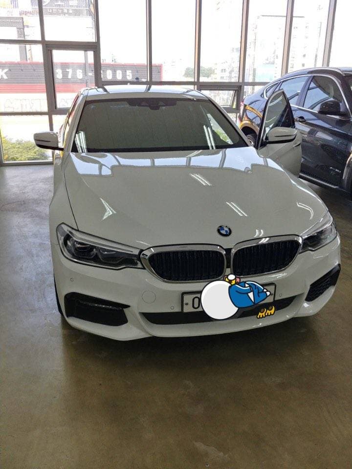 BMW 5시리즈 530i xDrive M 스포츠 플러스 게시글 썸네일
