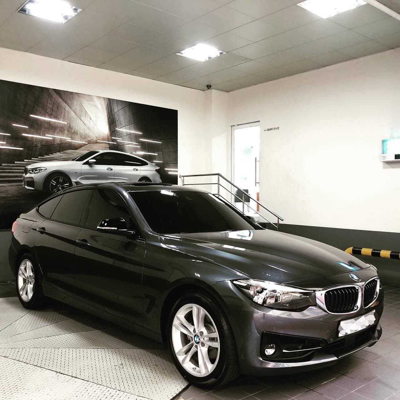 BMW 3시리즈 그란투리스모 320d GT 럭셔리 게시글 썸네일