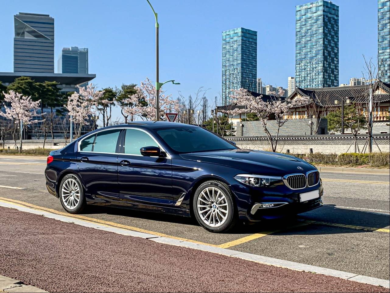BMW 5시리즈 520i 럭셔리 OE 게시글 썸네일