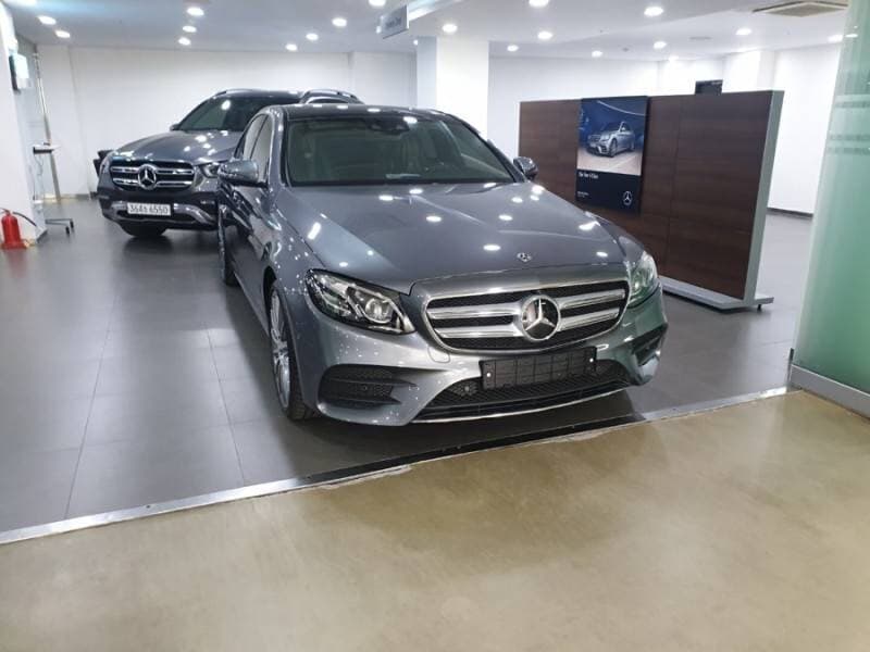 벤츠 E-클래스 E 350 4Matic AMG 라인 게시글 썸네일