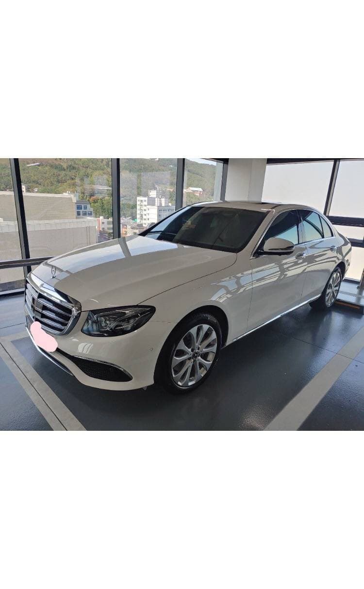 벤츠 E-클래스 E 300 4Matic 익스클루시브 게시글 썸네일