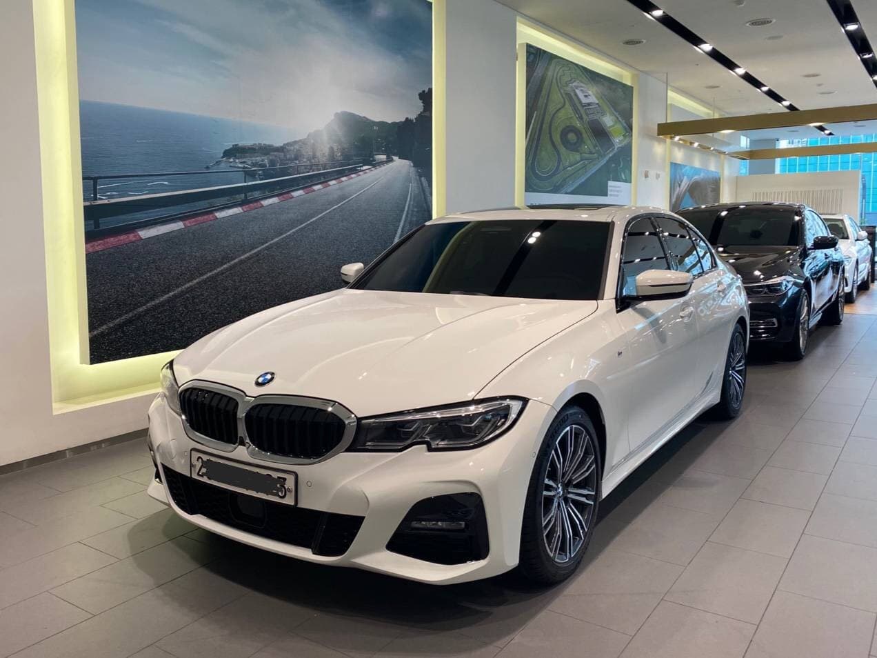 BMW 3시리즈 320i M 스포츠 게시글 썸네일