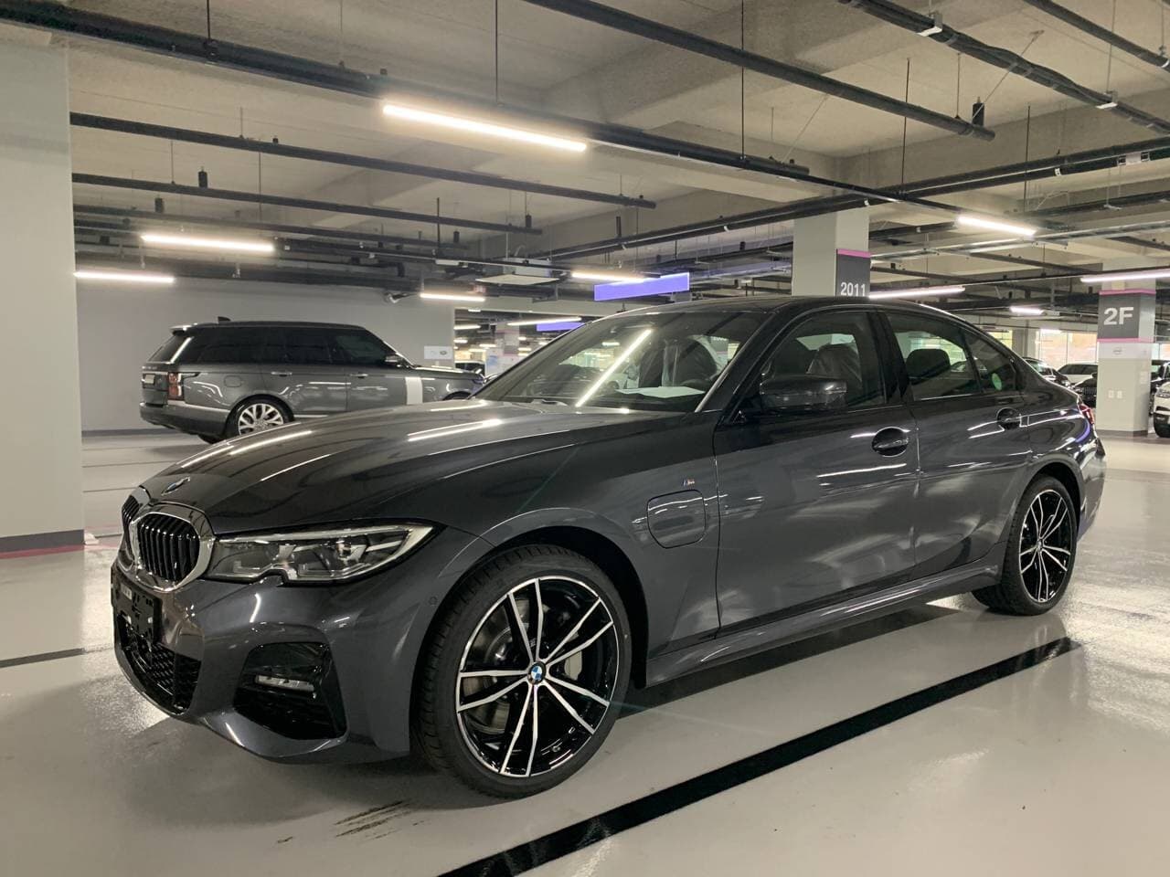 BMW 3시리즈 330e M 스포츠 게시글 썸네일