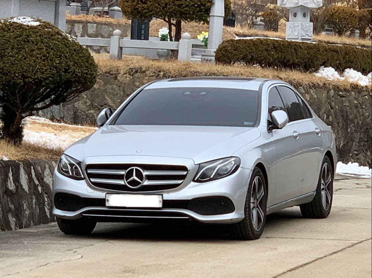 벤츠 E-클래스 E 200 아방가르드 게시글 썸네일