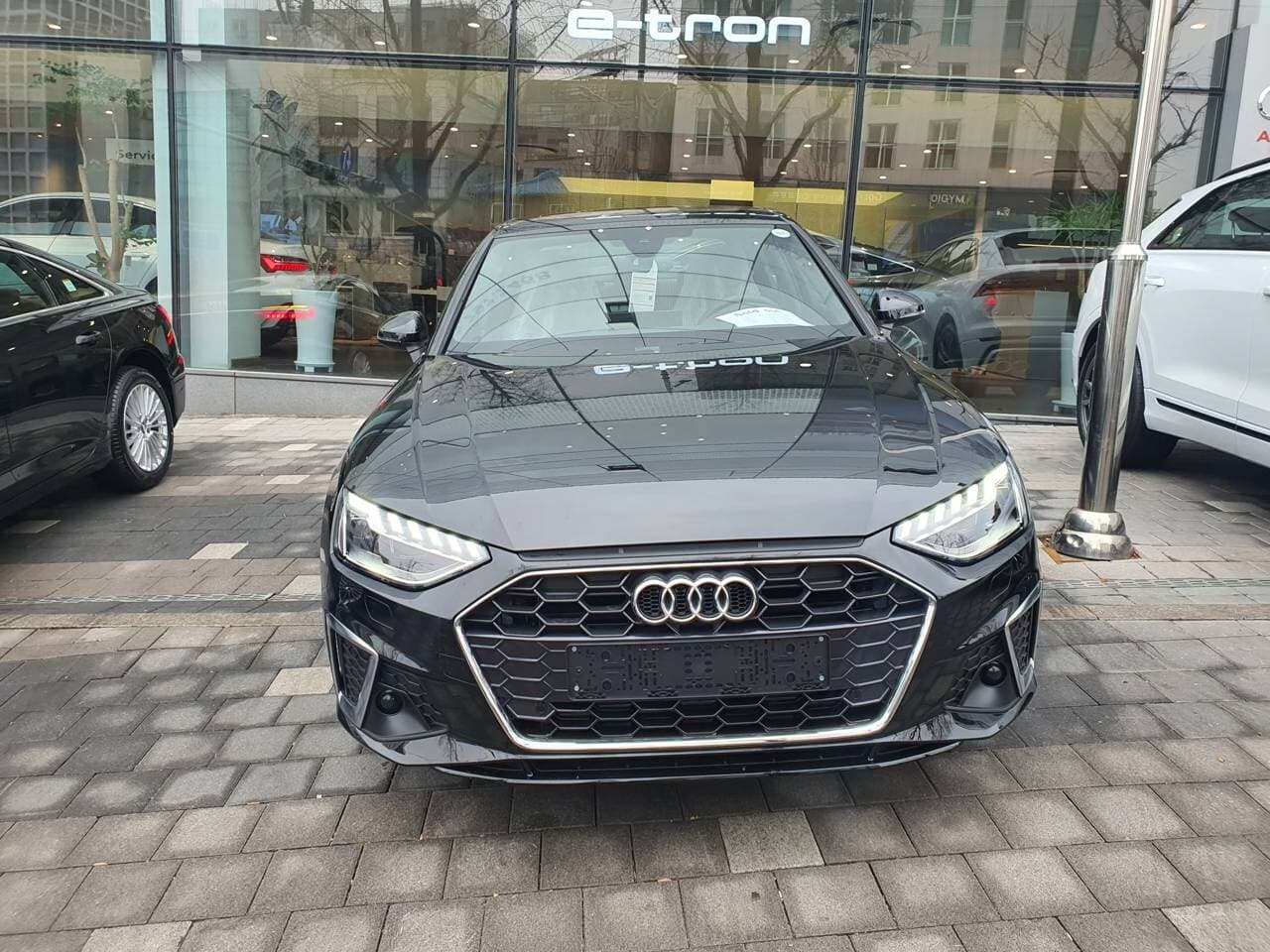 아우디 A4 40 TFSI 프리미엄 게시글 썸네일