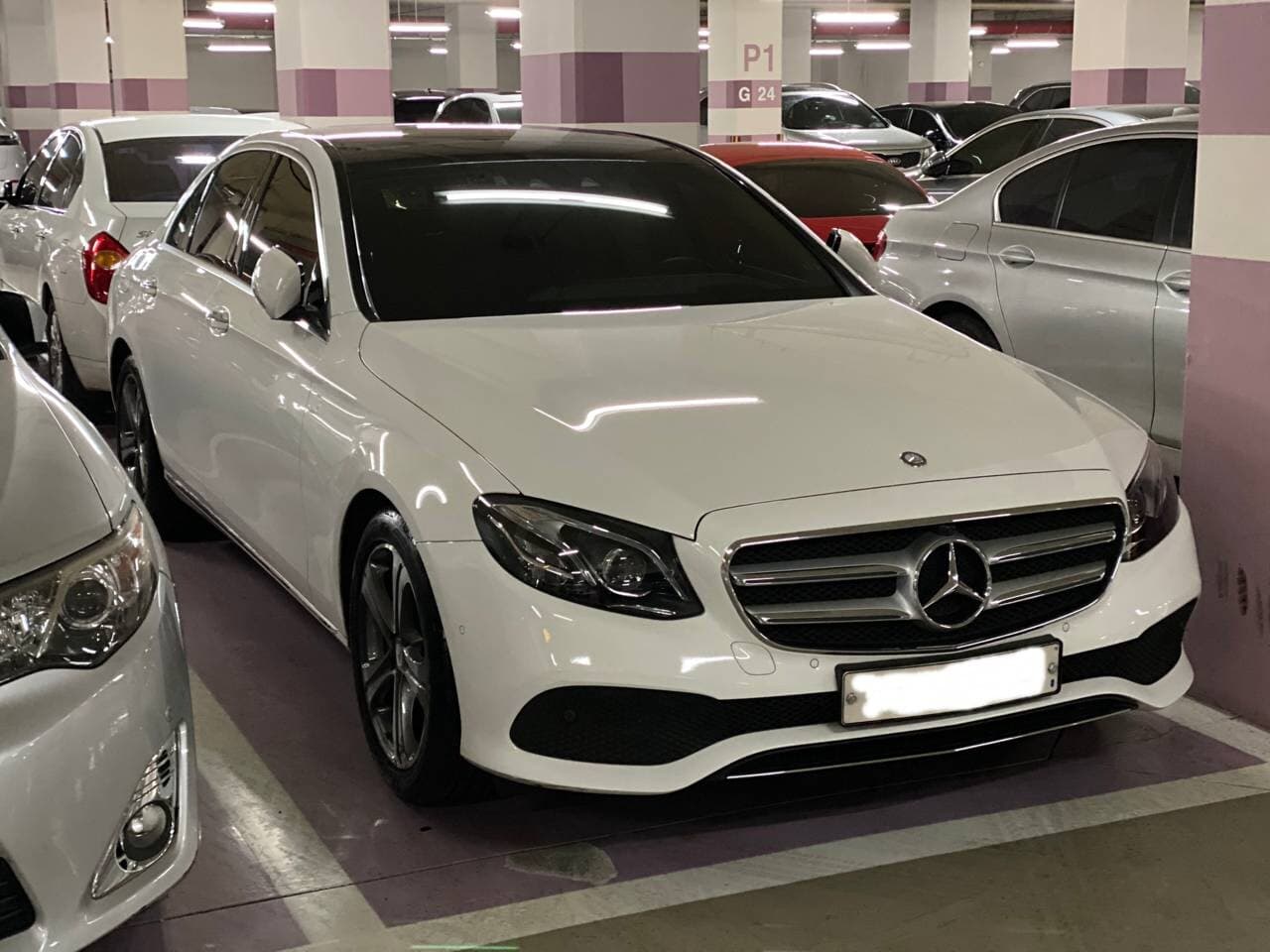 벤츠 E-클래스 E 300 아방가르드 게시글 썸네일