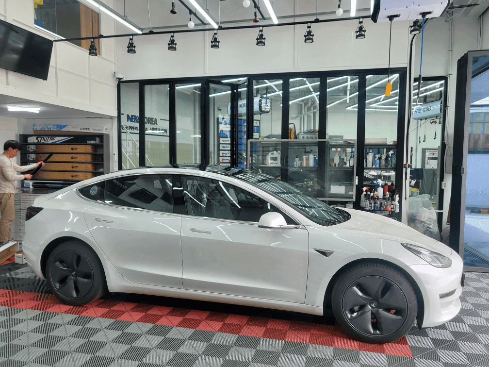 테슬라 모델 3 롱레인지 게시글 썸네일