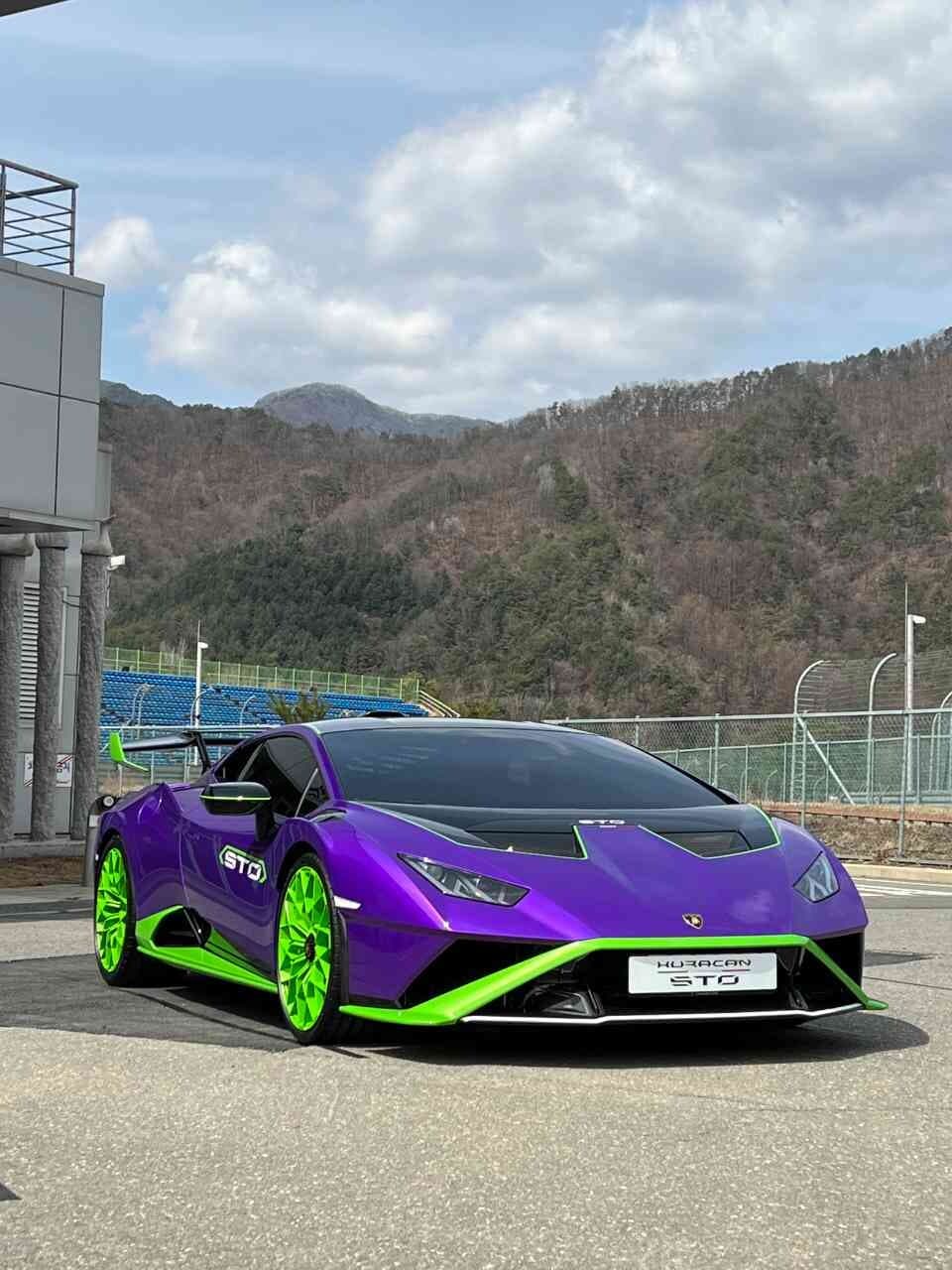 람보르기니 우라칸 STO 시승했습니다. 무엇이든 물어보세요! 게시글 썸네일