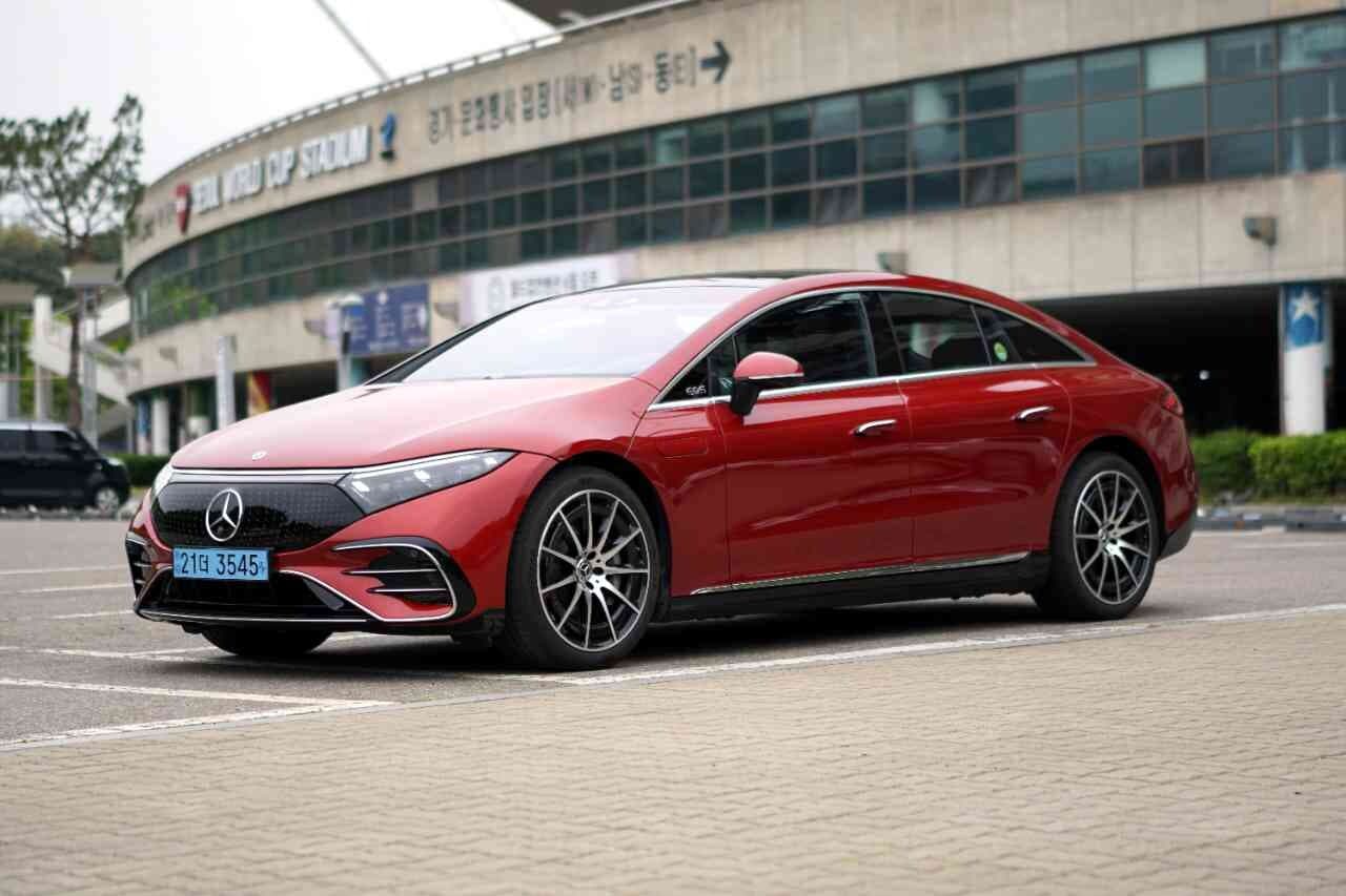 메르세데스-벤츠 EQS 시승했습니다. 무엇이든 물어보세요! 게시글 썸네일