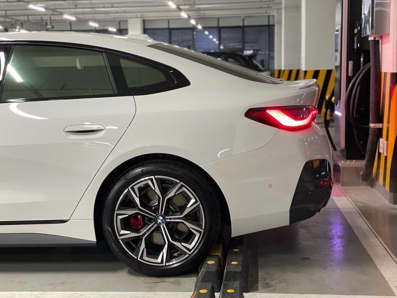 BMW 4시리즈 420i 그란쿠페 M 스포츠 퍼스트 에디션 게시글 썸네일