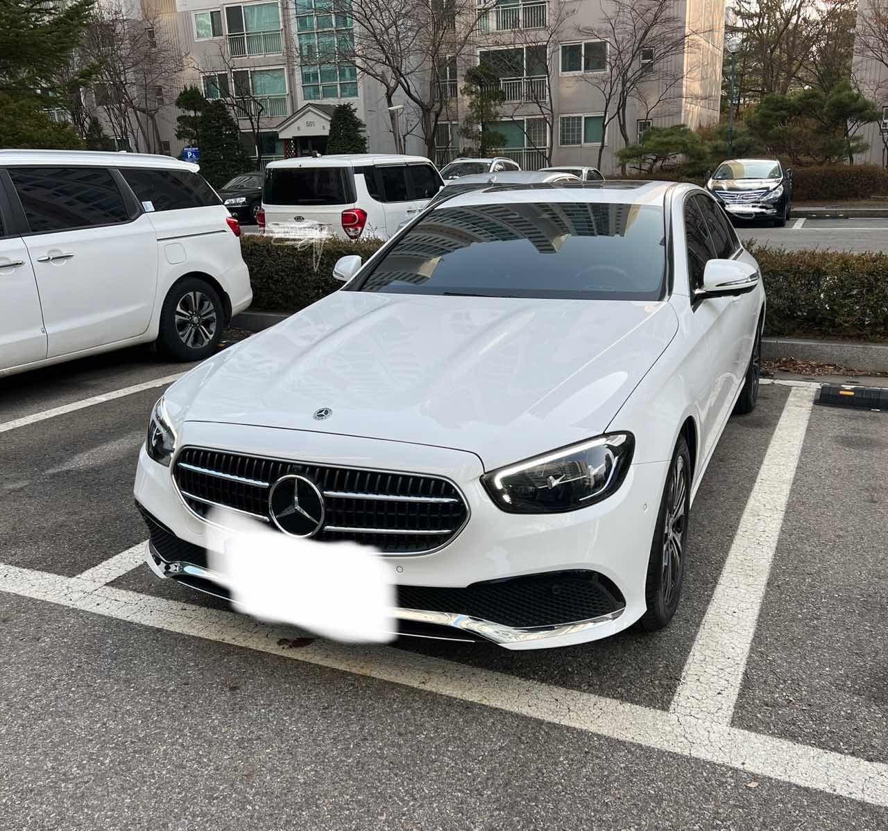 벤츠 E-클래스 E 250 아방가르드 게시글 썸네일