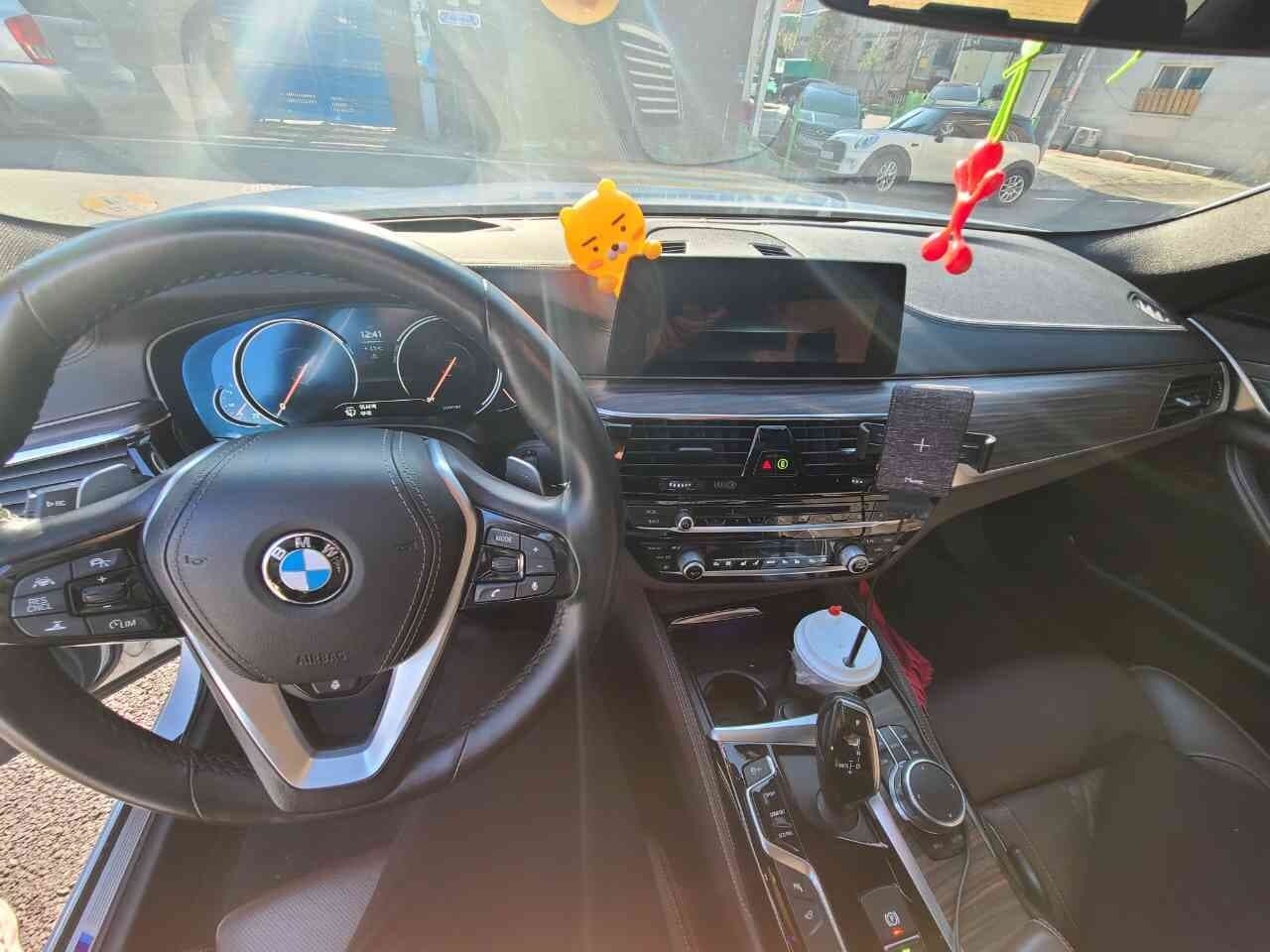 BMW 5시리즈 530i xDrive M 스포츠 플러스_OE 게시글 썸네일