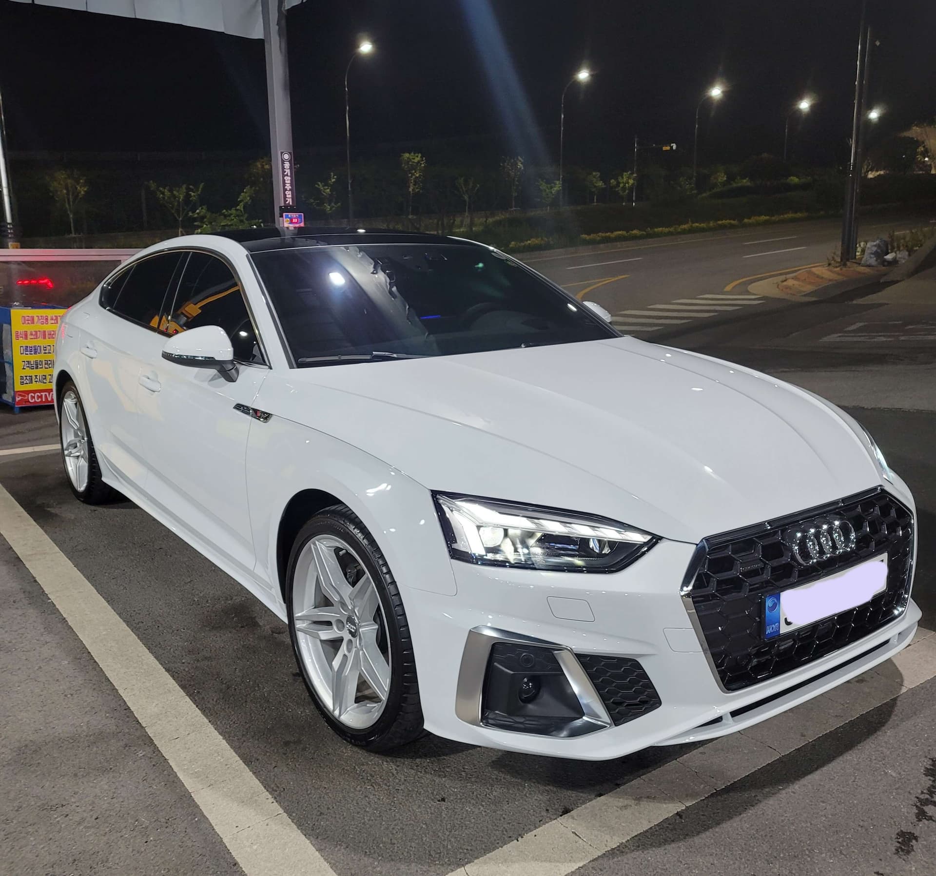 아우디 A5 40 TFSI 콰트로 프리미엄 스포츠백 게시글 썸네일