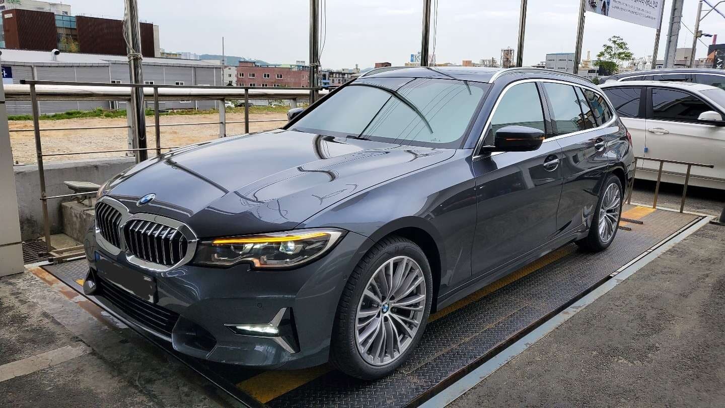 BMW 3시리즈 투어링 320i 투어링 럭셔리 게시글 썸네일