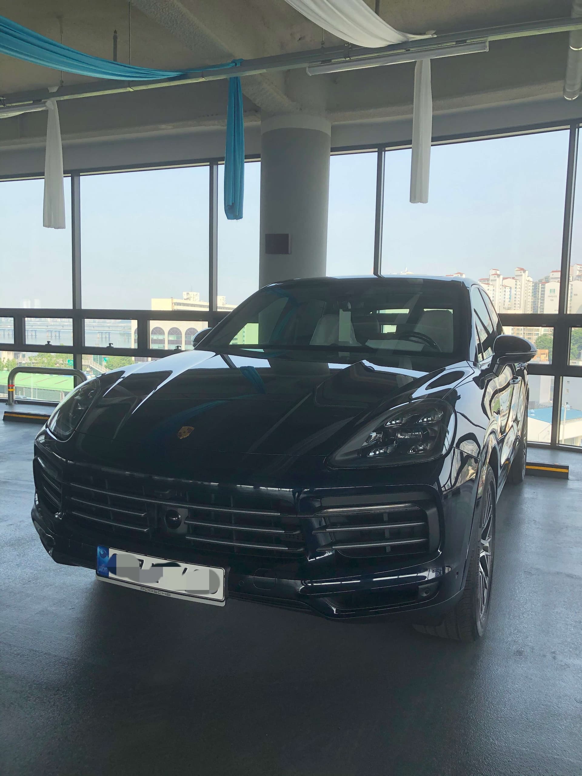 포르쉐 카이엔 카이엔 게시글 썸네일