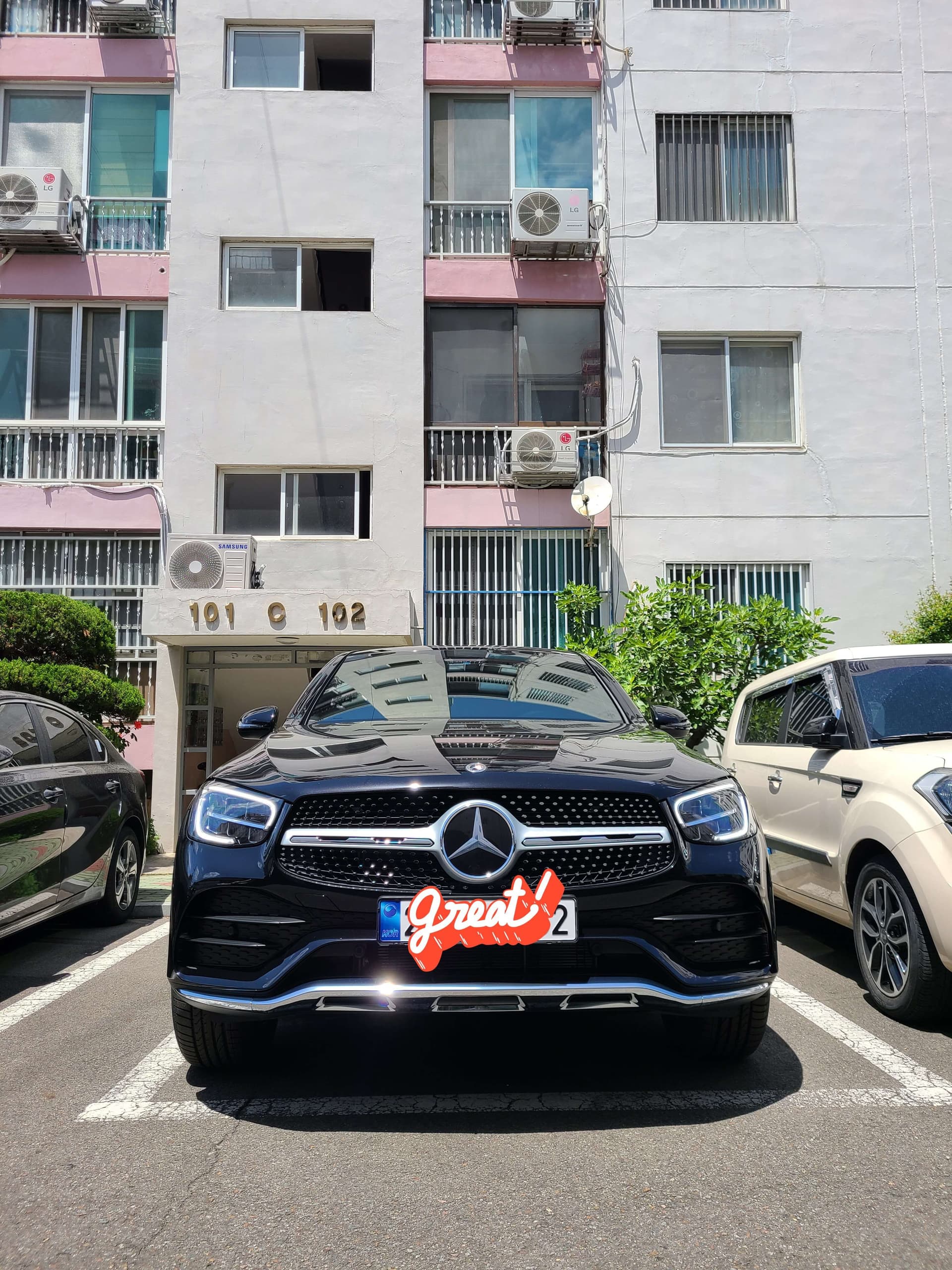 벤츠 GLC-클래스 GLC 300e 4MATIC 쿠페 게시글 썸네일