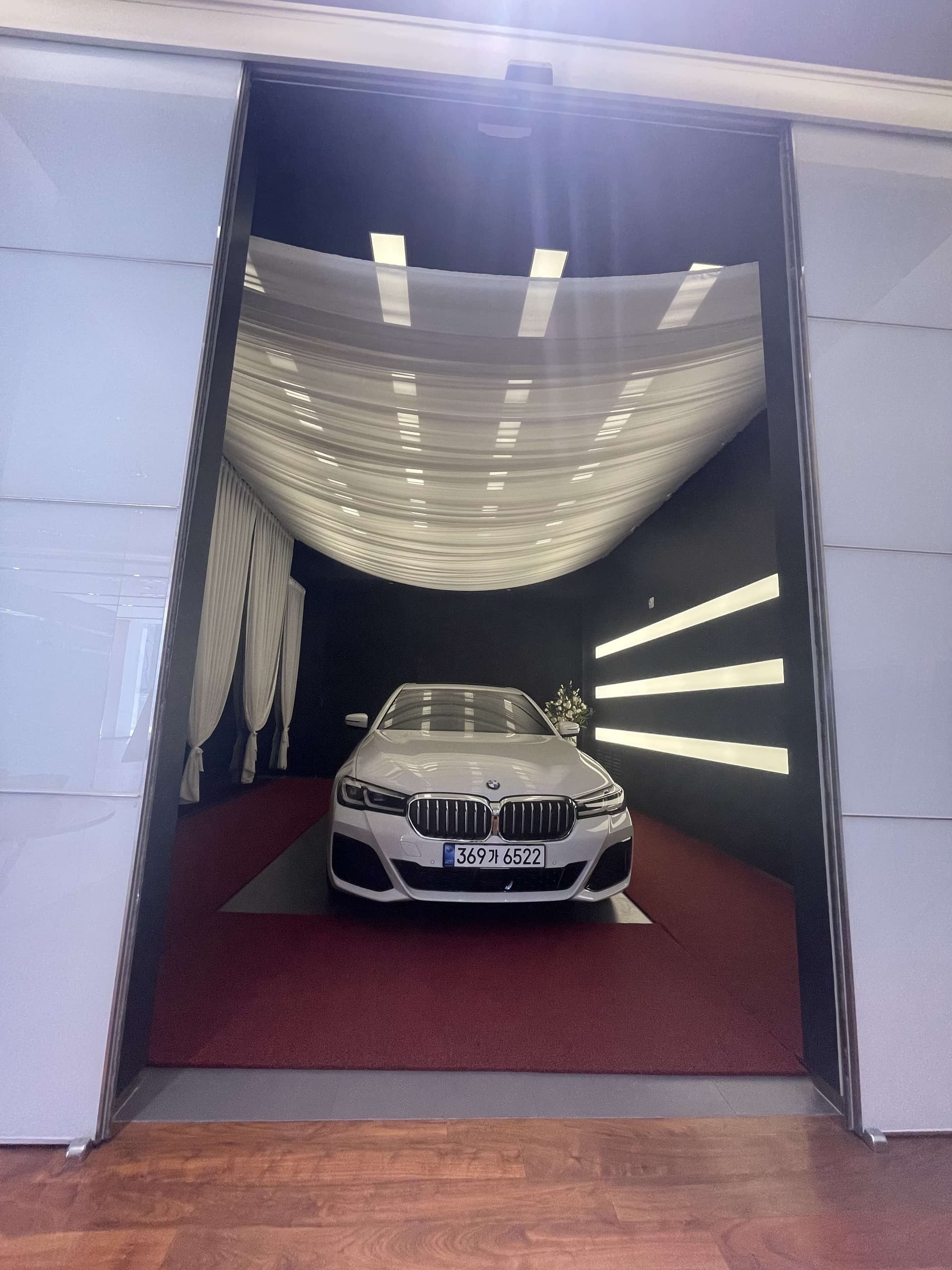 BMW 5시리즈 530i M 스포츠 패키지 게시글 썸네일