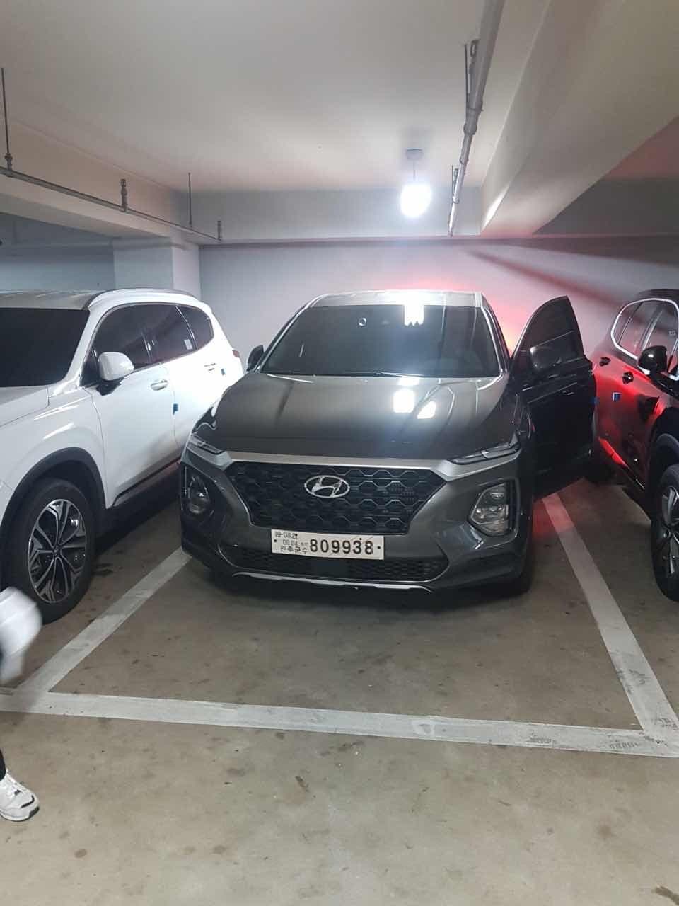 현대 싼타페 2.0 디젤 프리미엄 5인승 2WD 게시글 썸네일