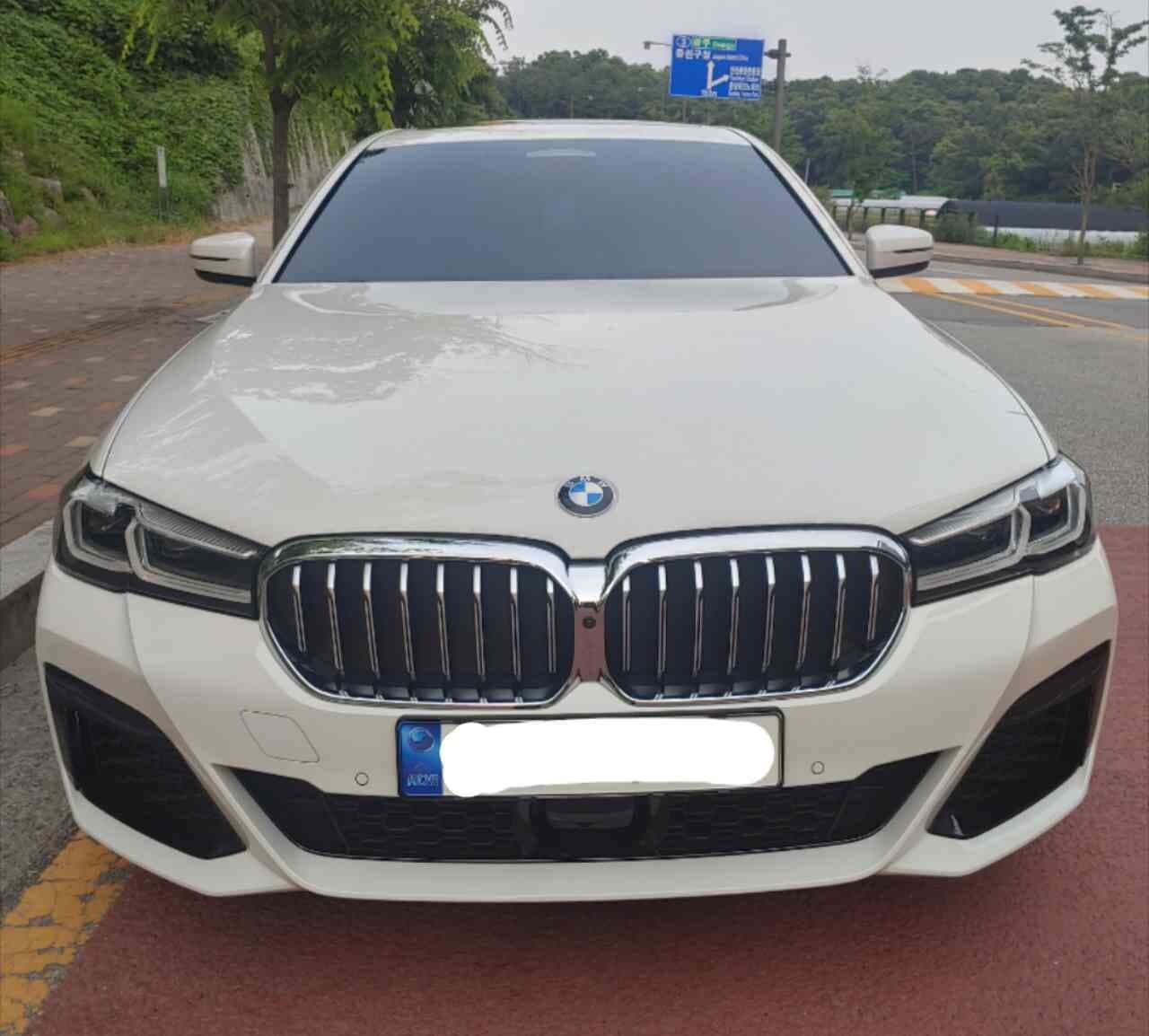 BMW 5시리즈 523d M 스포츠 패키지 P2 게시글 썸네일