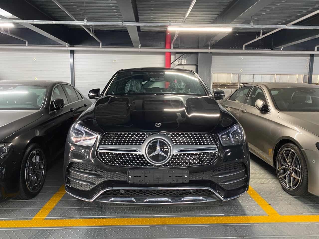 벤츠 GLE-클래스 GLE 400d 4MATIC 쿠페 게시글 썸네일