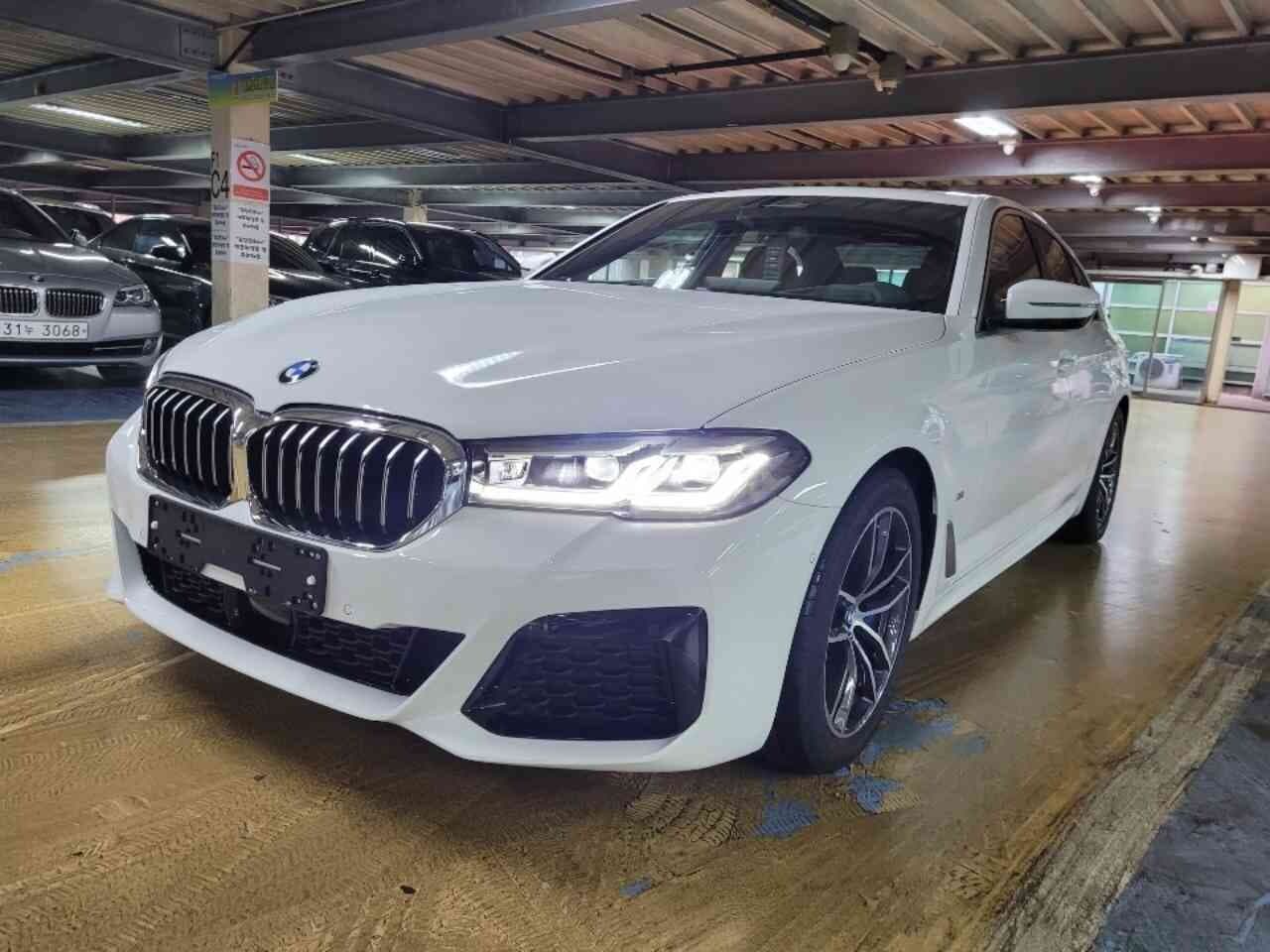 BMW 5시리즈 520i M 스포츠 패키지 게시글 썸네일