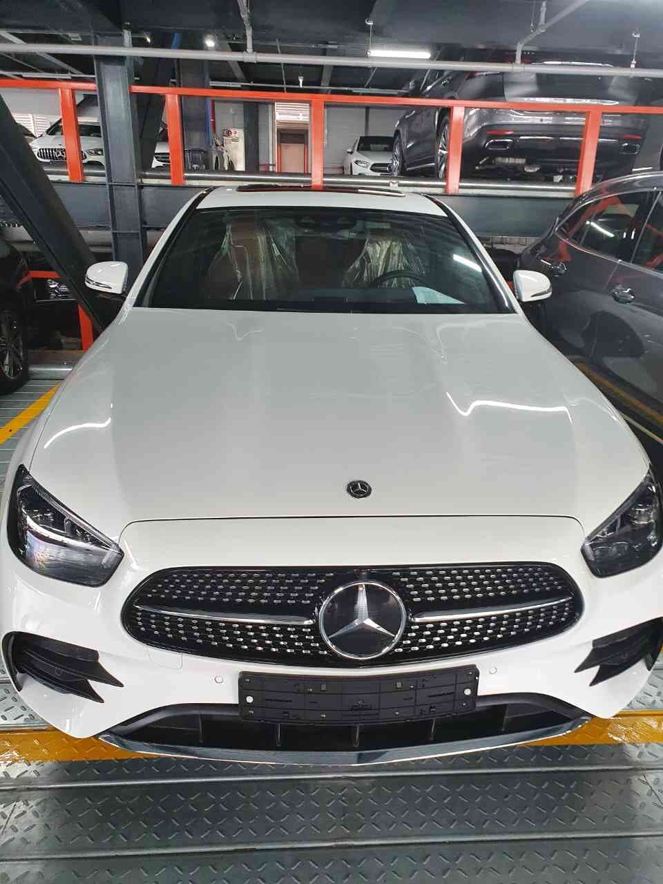 벤츠 E-클래스 E 220d 4MATIC AMG 라인 게시글 썸네일