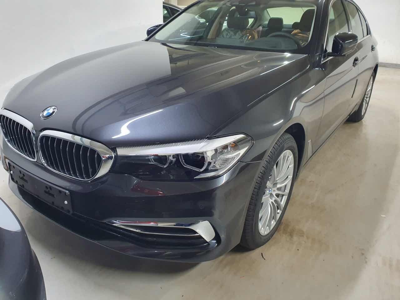 BMW 5시리즈 520i 럭셔리 OE 게시글 썸네일