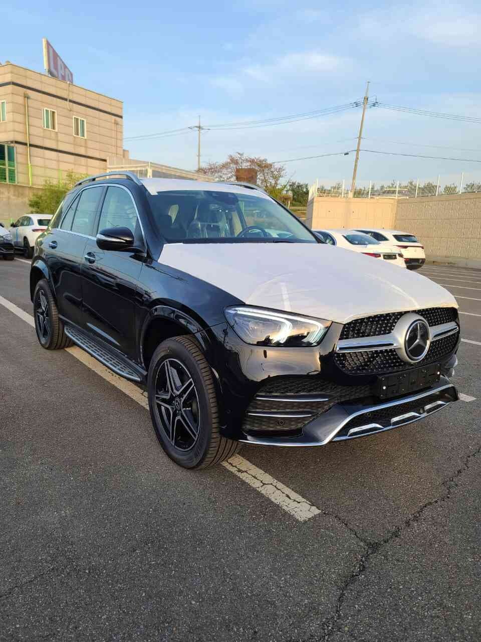 벤츠 GLE-클래스 GLE 450 4MATIC 게시글 썸네일