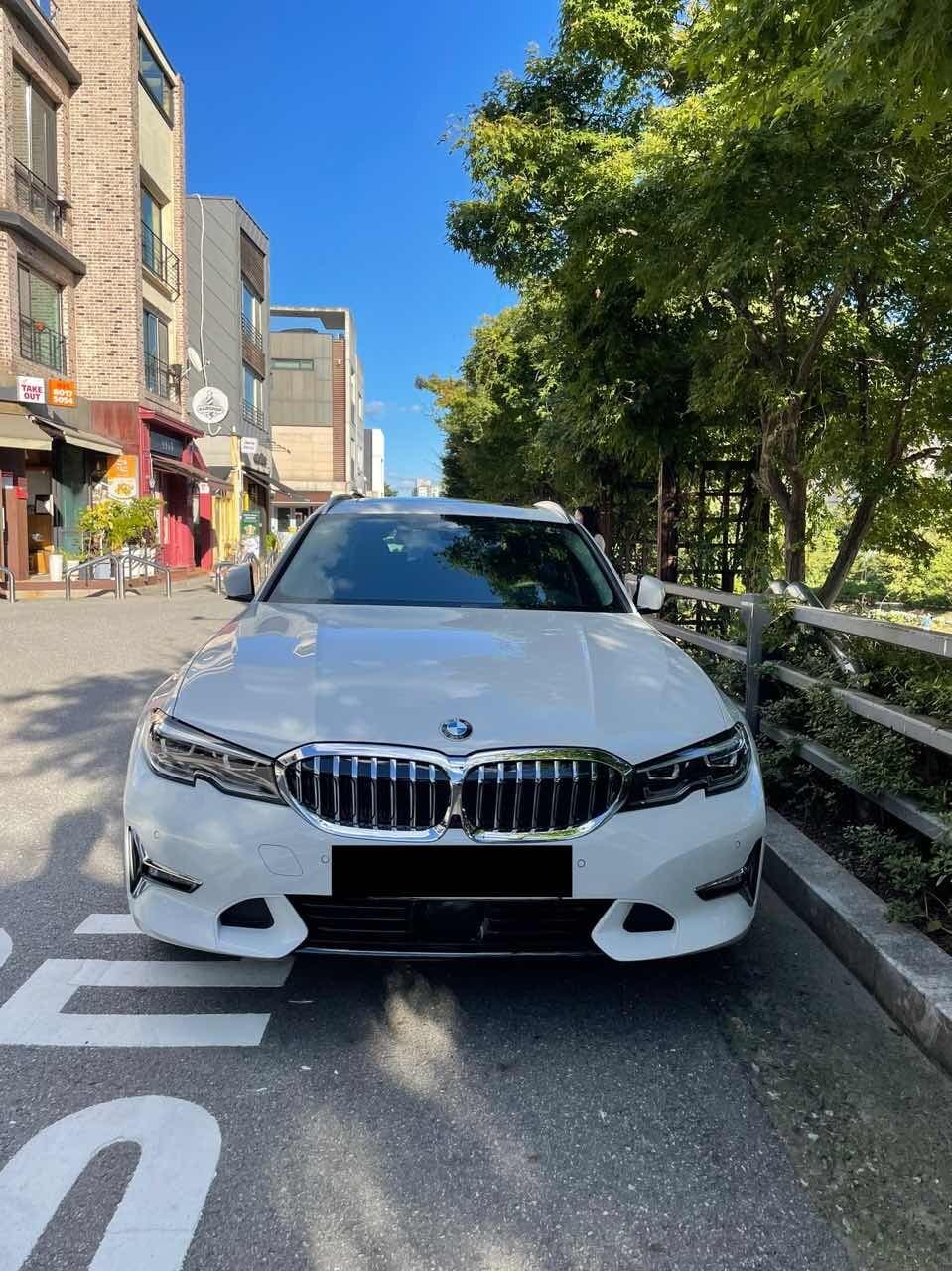 BMW 3시리즈 투어링 320i 투어링 럭셔리 P2-2 게시글 썸네일