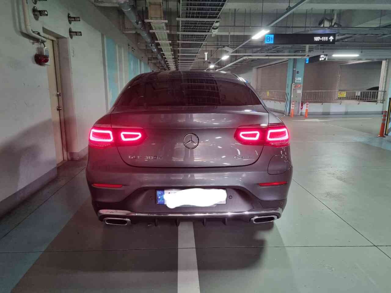 벤츠 GLC-클래스 GLC 300e 4MATIC 쿠페 게시글 썸네일