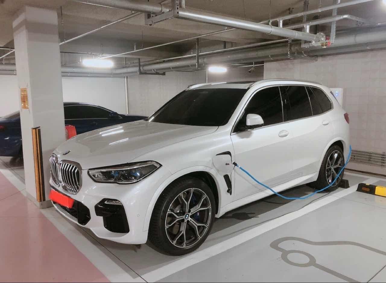 BMW X5 xDrive 45e M 스포츠 게시글 썸네일