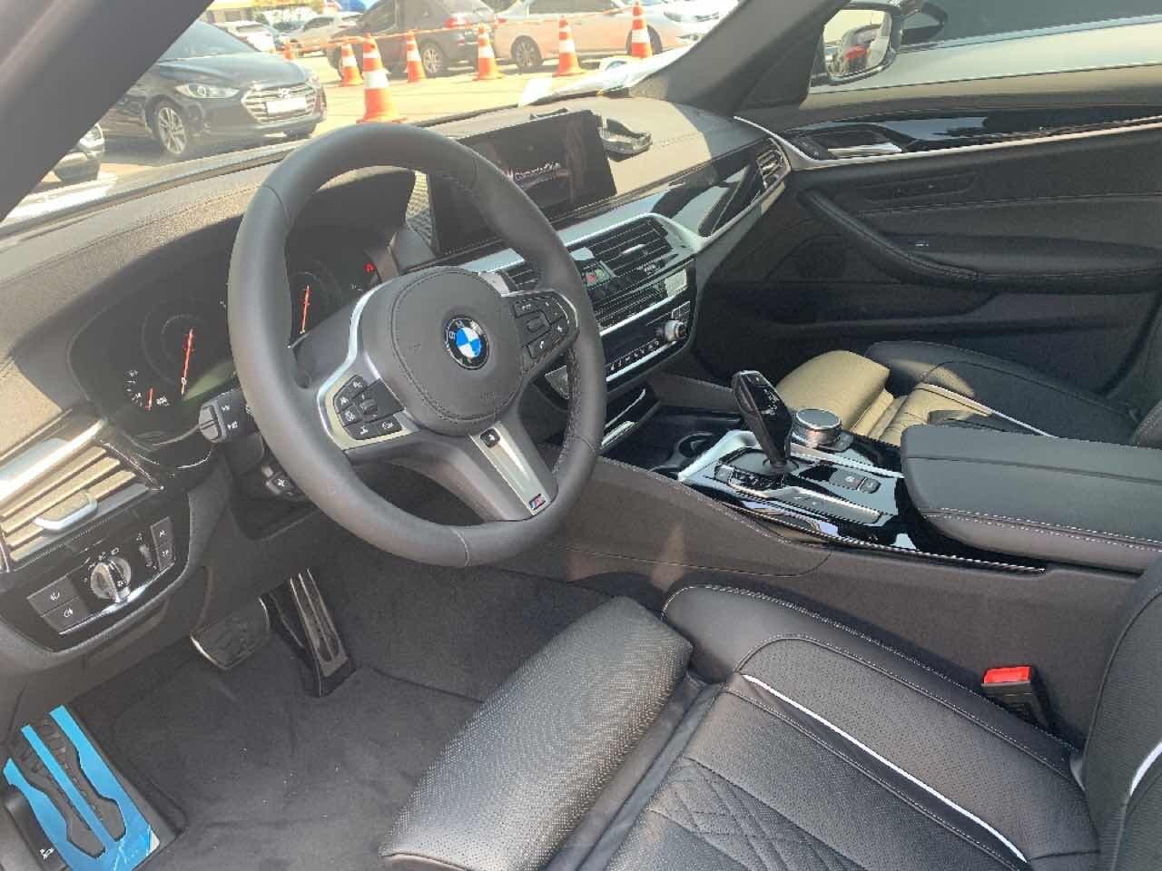 BMW 5시리즈 530i M 스포츠 플러스 게시글 썸네일