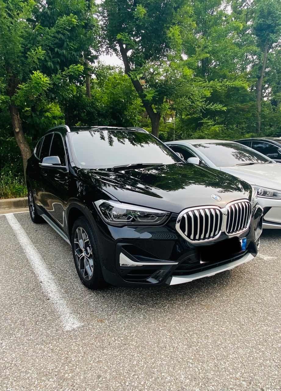 BMW X1 20i xDrive X 라인 스페셜 에디션 게시글 썸네일