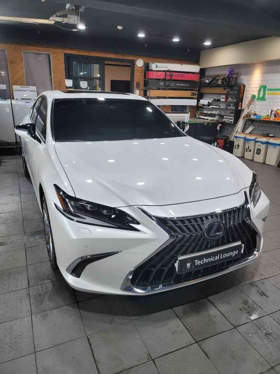 렉서스 ES 300h 이그제큐티브 게시글 썸네일