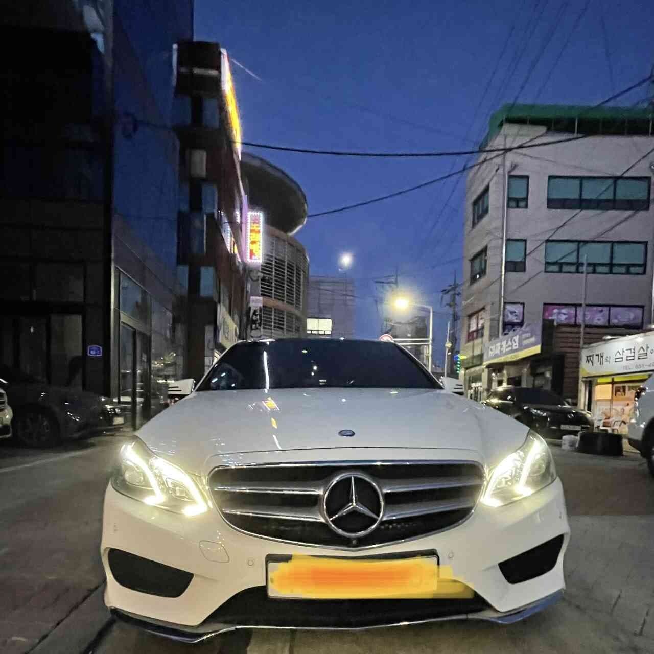 벤츠 E-클래스 E350 BT 4MATIC 게시글 썸네일