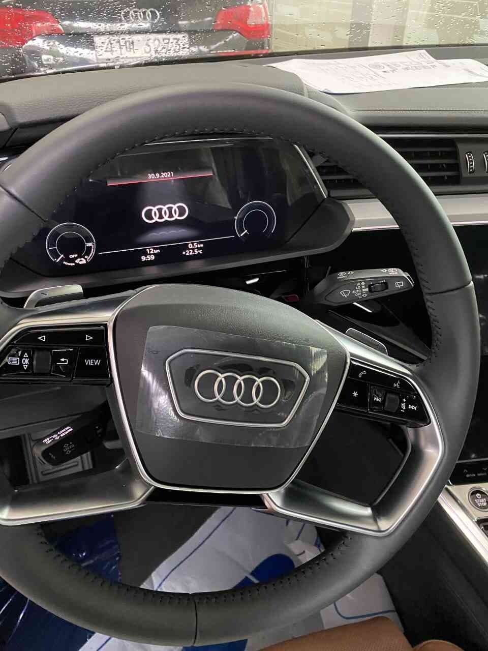 아우디 e-트론 55 콰트로 2C5 게시글 썸네일