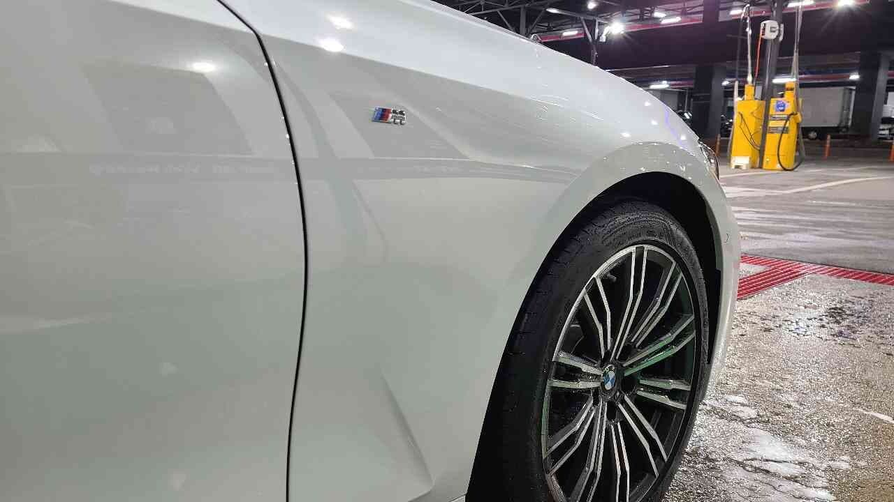 BMW 3시리즈 320i M 스포츠_Perf_P0-1 게시글 썸네일